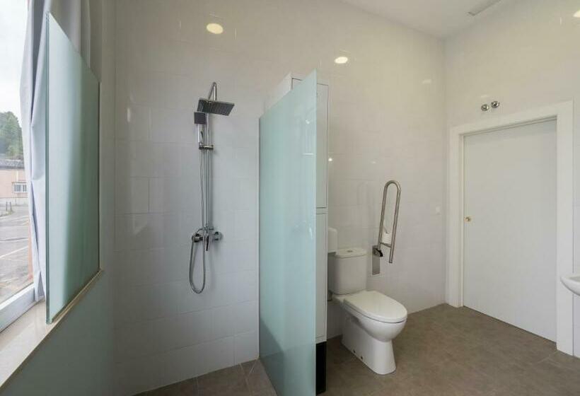 غرفة عائلية, El Hostel & Co