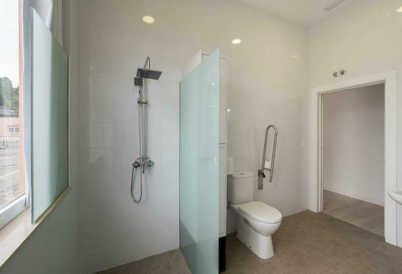 غرفة عائلية, El Hostel & Co