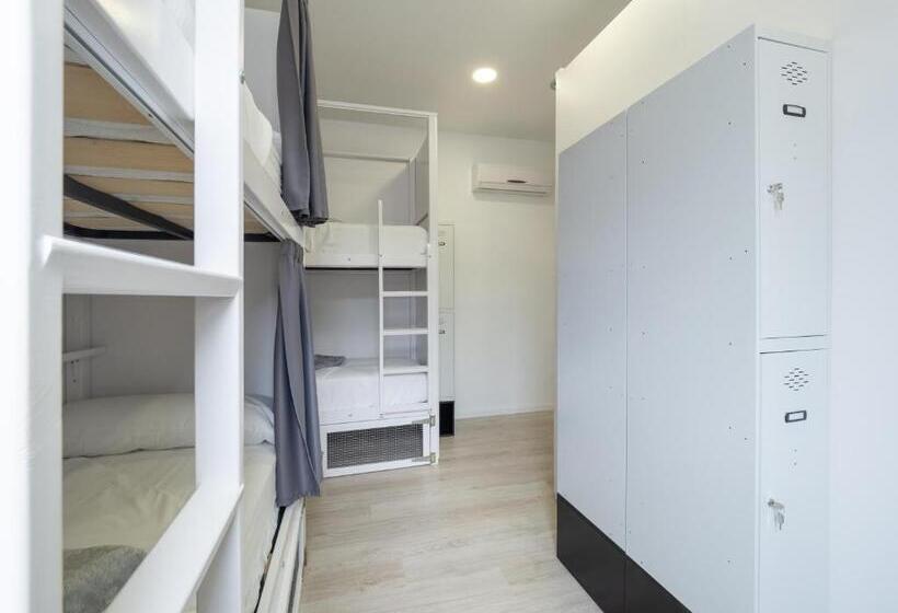 ルームシェアのワンベッド, El Hostel & Co