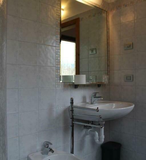 غرفة قياسية فردية, Agritur Fiore