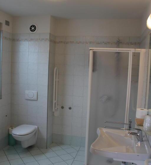 غرفة قياسية ثلاثية, Agritur Fiore