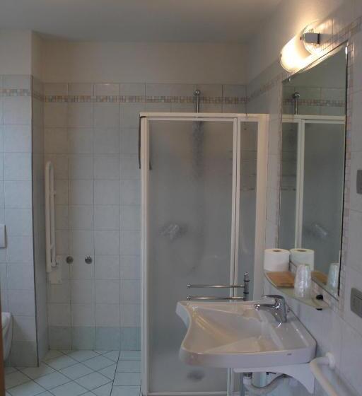 غرفة قياسية ثلاثية, Agritur Fiore