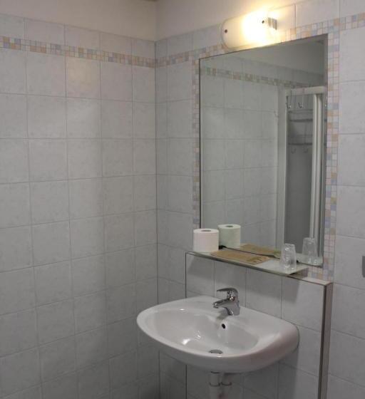 غرفة قياسية فردية, Agritur Fiore