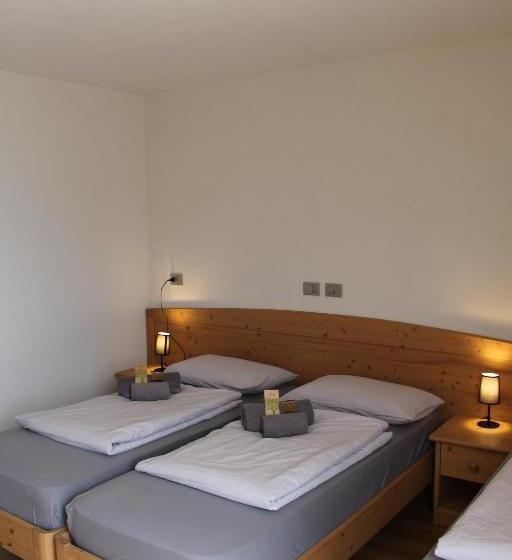 غرفة قياسية ثلاثية, Agritur Fiore