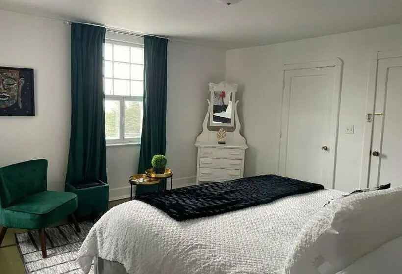 キングサイズベッドのスタンダードルーム, Hôtel Le Rustique
