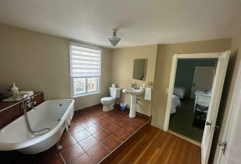 家庭间, Hôtel Le Rustique