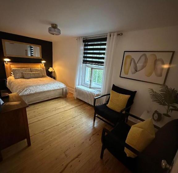 经济房, Hôtel Le Rustique