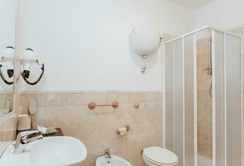 غرفة قياسية مطلة على الجبل, Vallicciola Nature