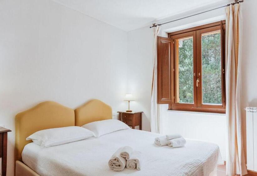 غرفة قياسية مطلة على الجبل, Vallicciola Nature