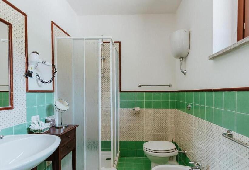 غرفة قياسية مطلة على الجبل, Vallicciola Nature