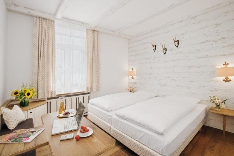 Номер Стандарт, Eden Hotel Wolff