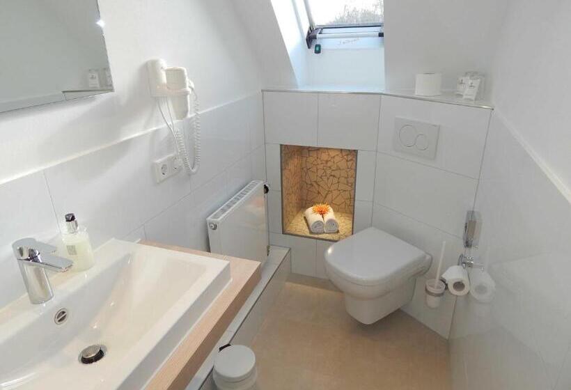 스탠다드 싱글 룸, Airport Fashion