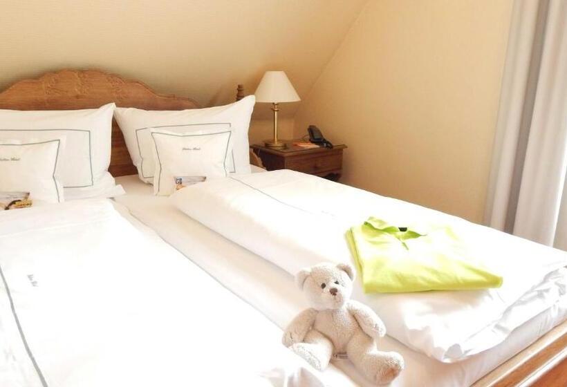 스탠다드 룸, Airport Fashion