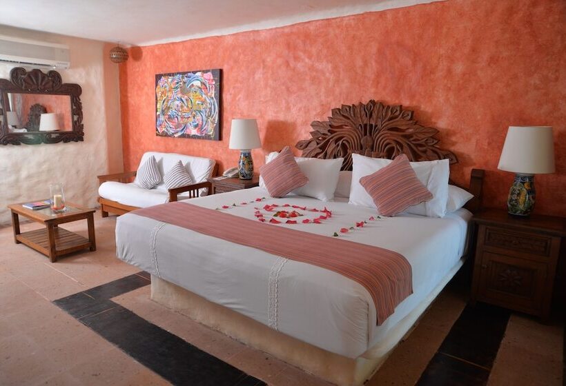 جناح جونيور, Aura Del Mar