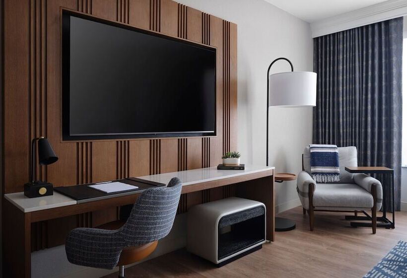 Номер Deluxe, Austin Marriott South
