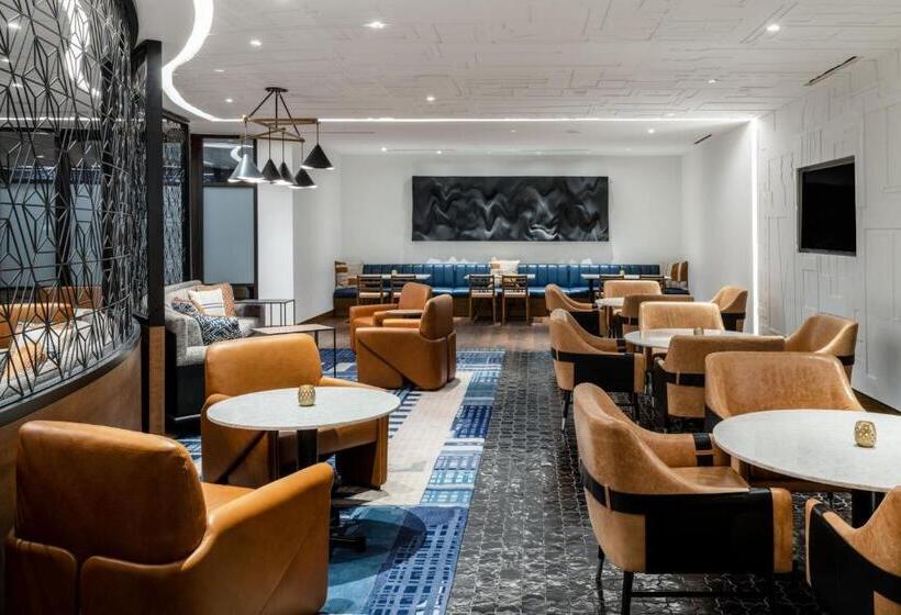 Люкс Кровать Кинг, Austin Marriott South