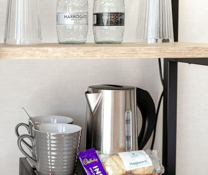 高级大房间, Cedar Court Hotel Huddersfield