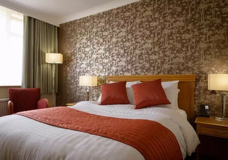 スタンダードルーム, Cedar Court Hotel Huddersfield