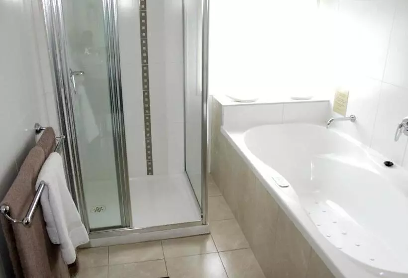 キングサイズベッドのスイートルーム, Comfort Inn & Suites City Views