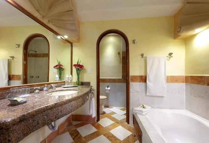 Premium room with terrace, Eurostars Hacienda Vista Real