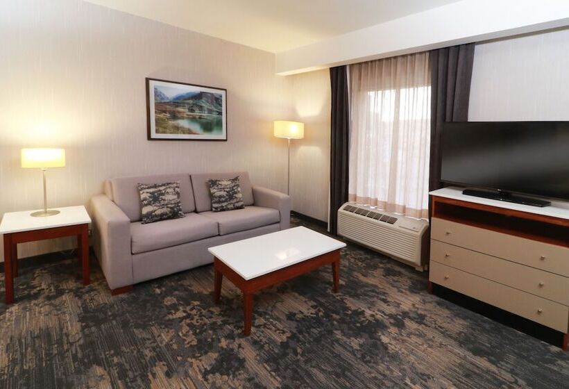 استودیوی استاندارد, Hampton By Hilton Chihuahua