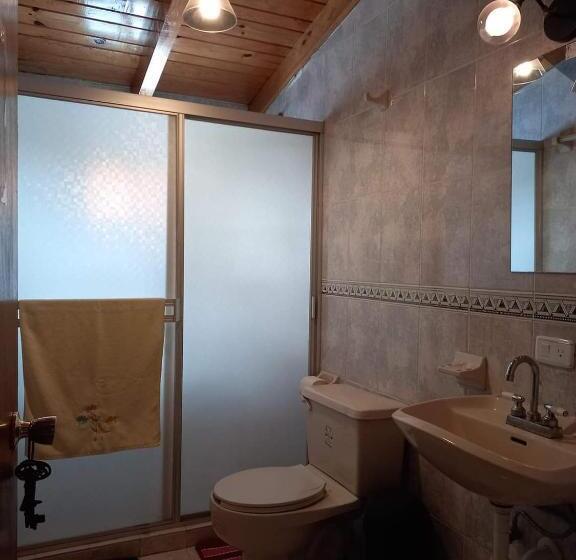 غرفة قياسية رباعية حمام مشترك, Hostal Pata De Perro