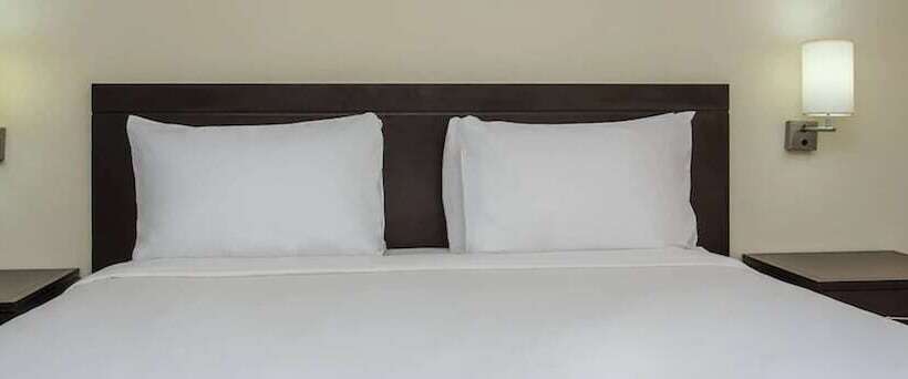 חדר סטנדרט לשלושה, NH Coatzacoalcos