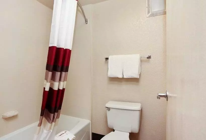 اتاق لوکس, Red Roof Inn Santa Ana
