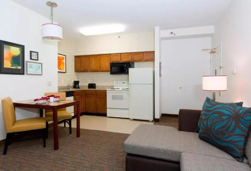 Standard-studio, Residence Inn Kansas City Olathe