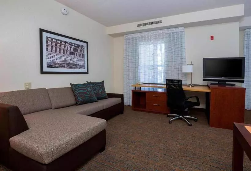 Standard-studio, Residence Inn Kansas City Olathe