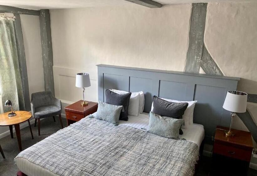 Camera Standard, White Hart