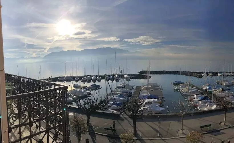 レイクビューデラックスルーム, Rivage Hotel Restaurant Lutry