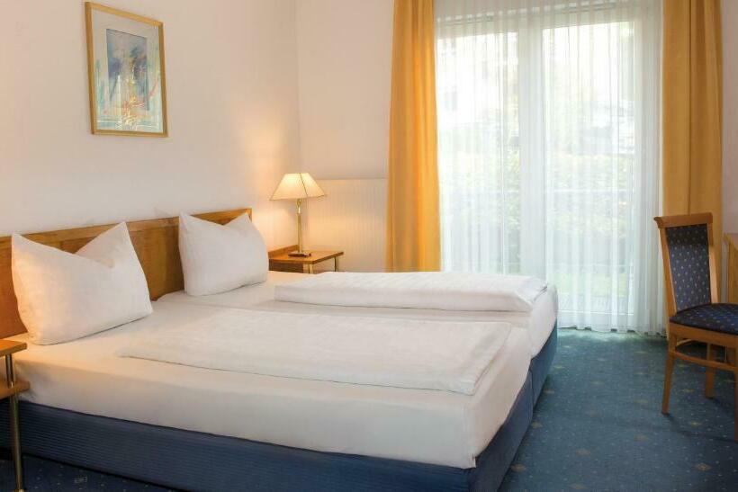 Номер Стандарт, Victor S Residenz Hotel Gummersbach