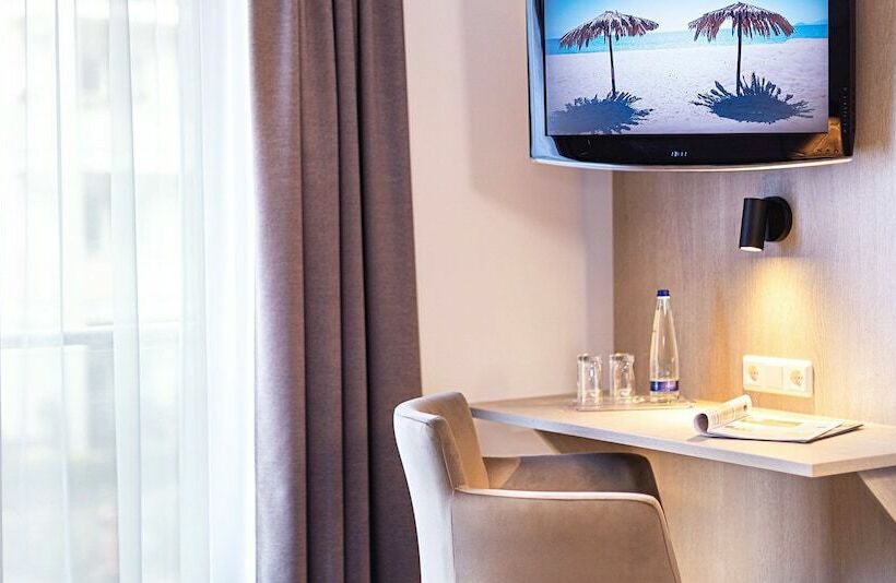 Номер Комфорт, Victor S Residenz Hotel Gummersbach