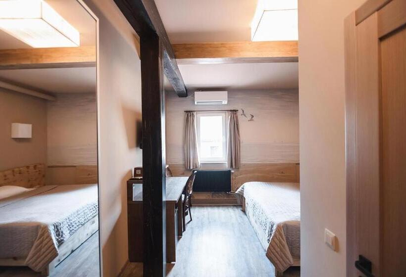 스탠다드 룸 킹사이즈 침대, Pieno Piano