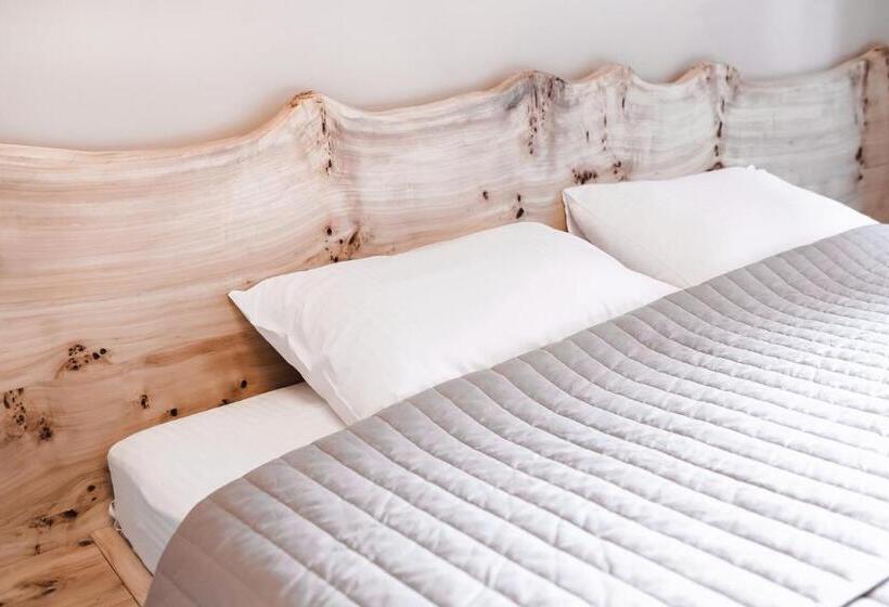 스탠다드 룸 킹사이즈 침대, Pieno Piano