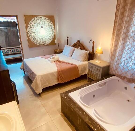 Номер Стандарт с Гидромассажем, Pousada Charlotte