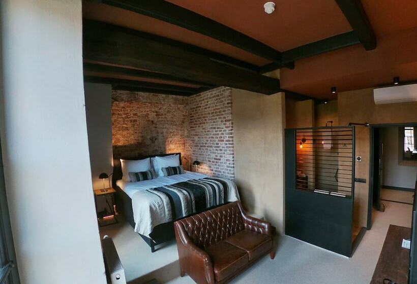 סוויטה, Broederenklooster