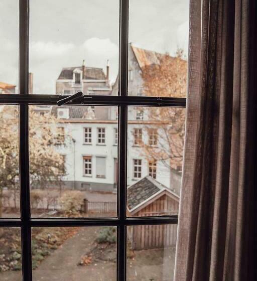 חדר דלוקס, Broederenklooster