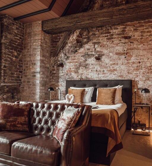 סוויטה, Broederenklooster