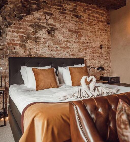 סוויטה, Broederenklooster