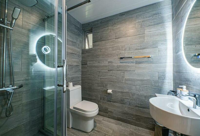 Quarto Triplo Standart, Seastar