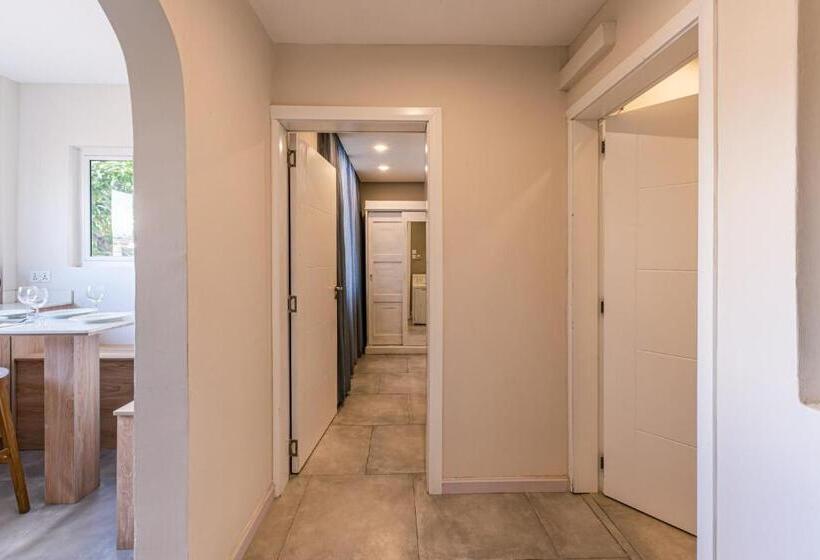 Suite Familiar, Seastar