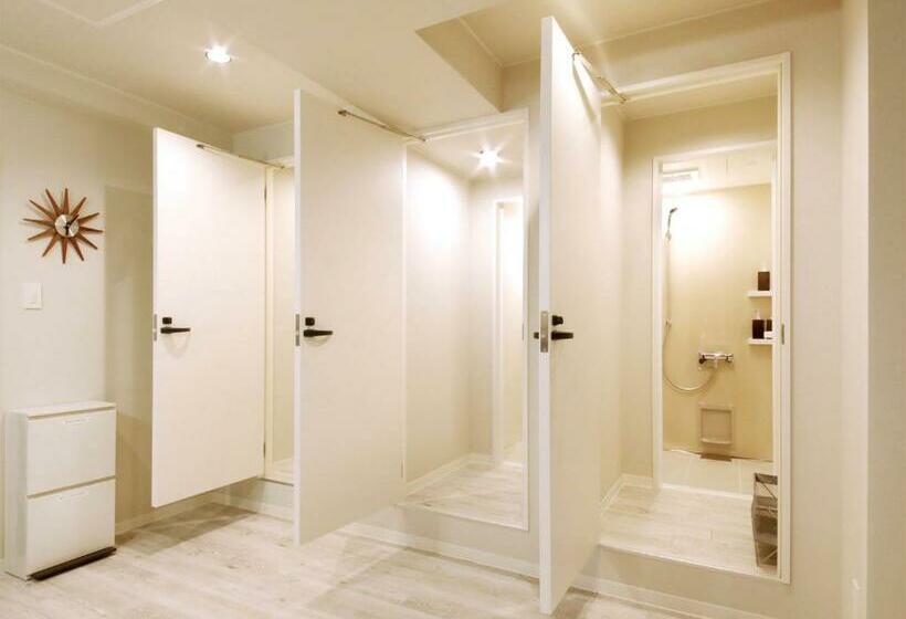 Letto in Camera Condivisa, Lestel Maru