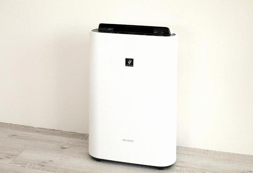 Camera Familiare Deluxe, Lestel Maru