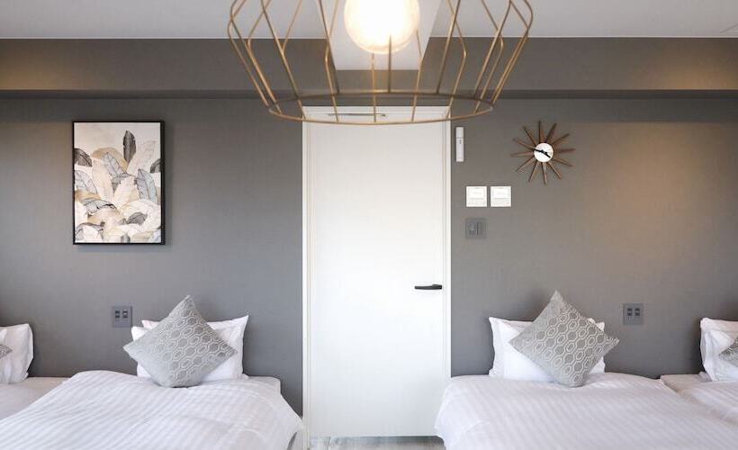 Camera Standard, Lestel Maru