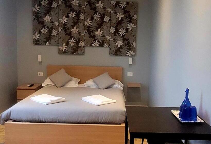 اتاق استاندارد چهار تخته, Al Binario Brescia