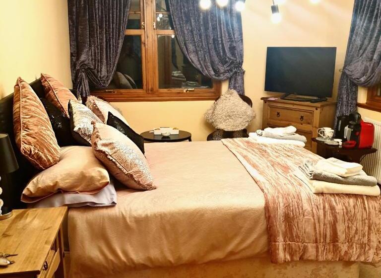 غرفة سوبيريور, Bogenraith House