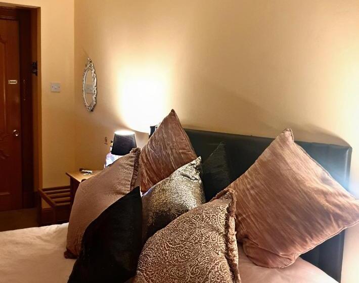 غرفة سوبيريور, Bogenraith House