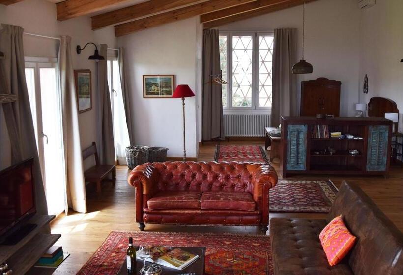 חדר סטודיו סטנדרד, Casal Bengodi